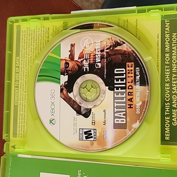 XBOX 360 Battlefield Hardline Deluxe Edition Mature 17+New and Never Used Discs - Picture 8 of 12